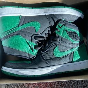 Jordan 1 retro high pine green